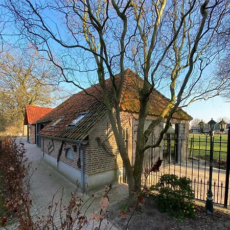 Alojamento de Acomodação e Pequeno-almoço Domestico